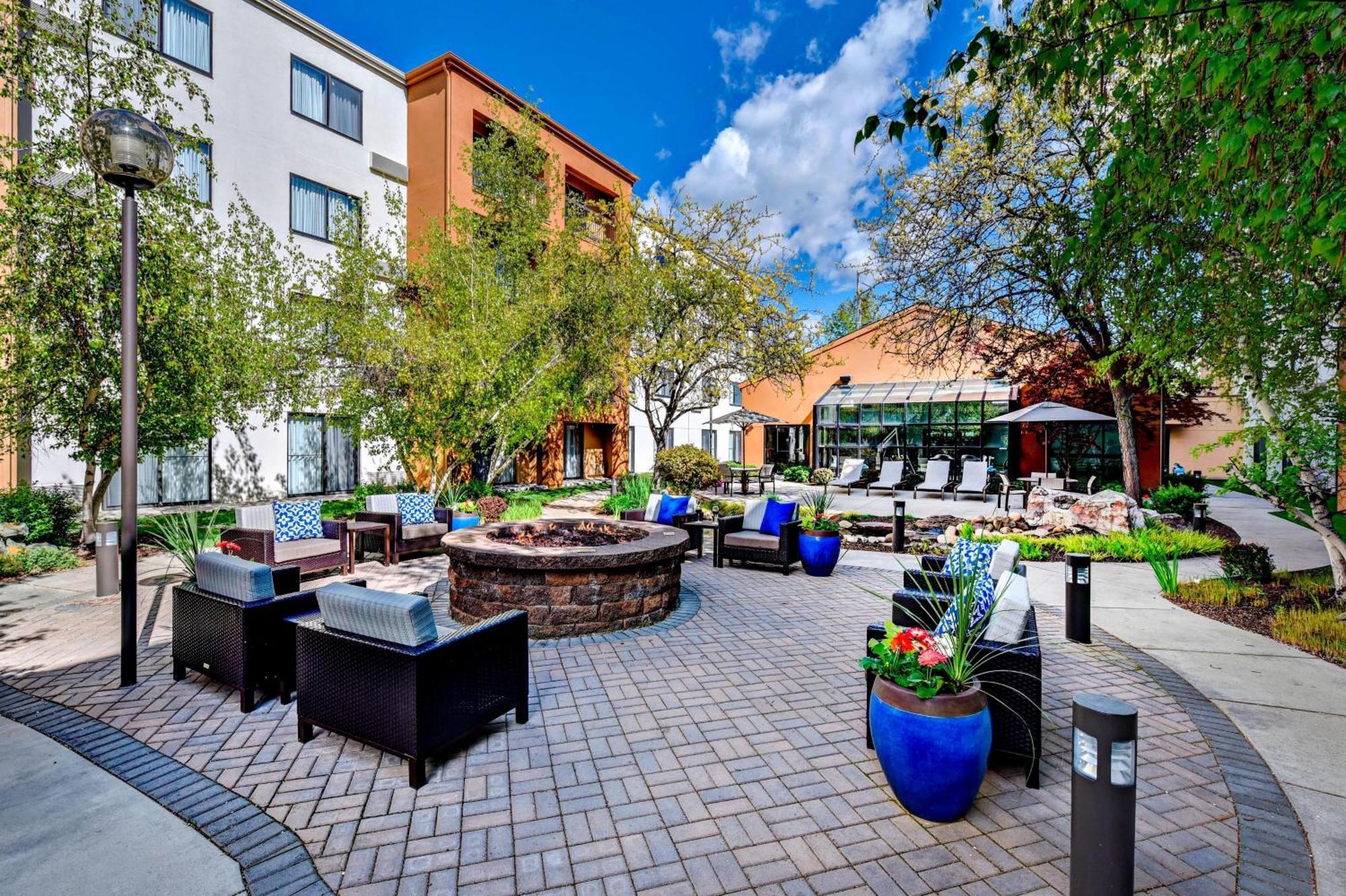 Courtyard Boise Downtown Hotel Exterior foto
